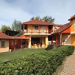 To- Party Panorama Panzio & Wellness Kiszombor