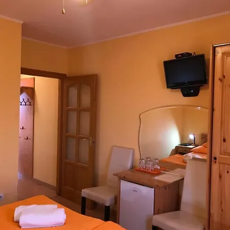 To- Party Panorama Panzio & Wellness 3* Kiszombor