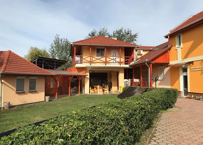 To- Party Panorama Panzio & Wellness Kiszombor