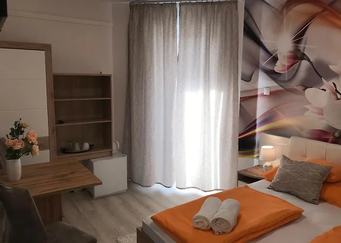 To- Party Panorama Panzio & Wellness 3*