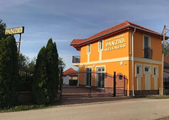 To- Party Panorama Panzio & Wellness